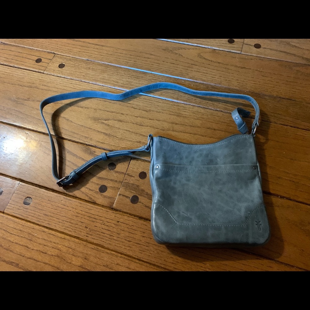 Frye cross body! Excellent condition!